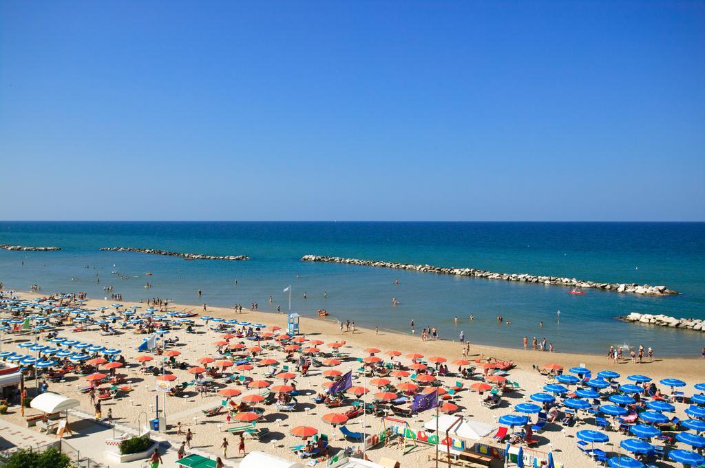 Hotel Levante Bellaria-Igea Marina Exterior foto